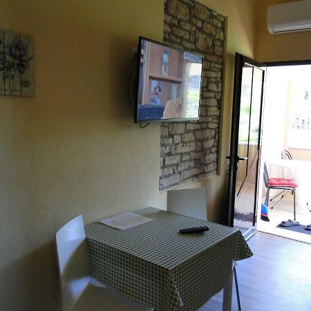 Apartment Pino Умаг Экстерьер фото